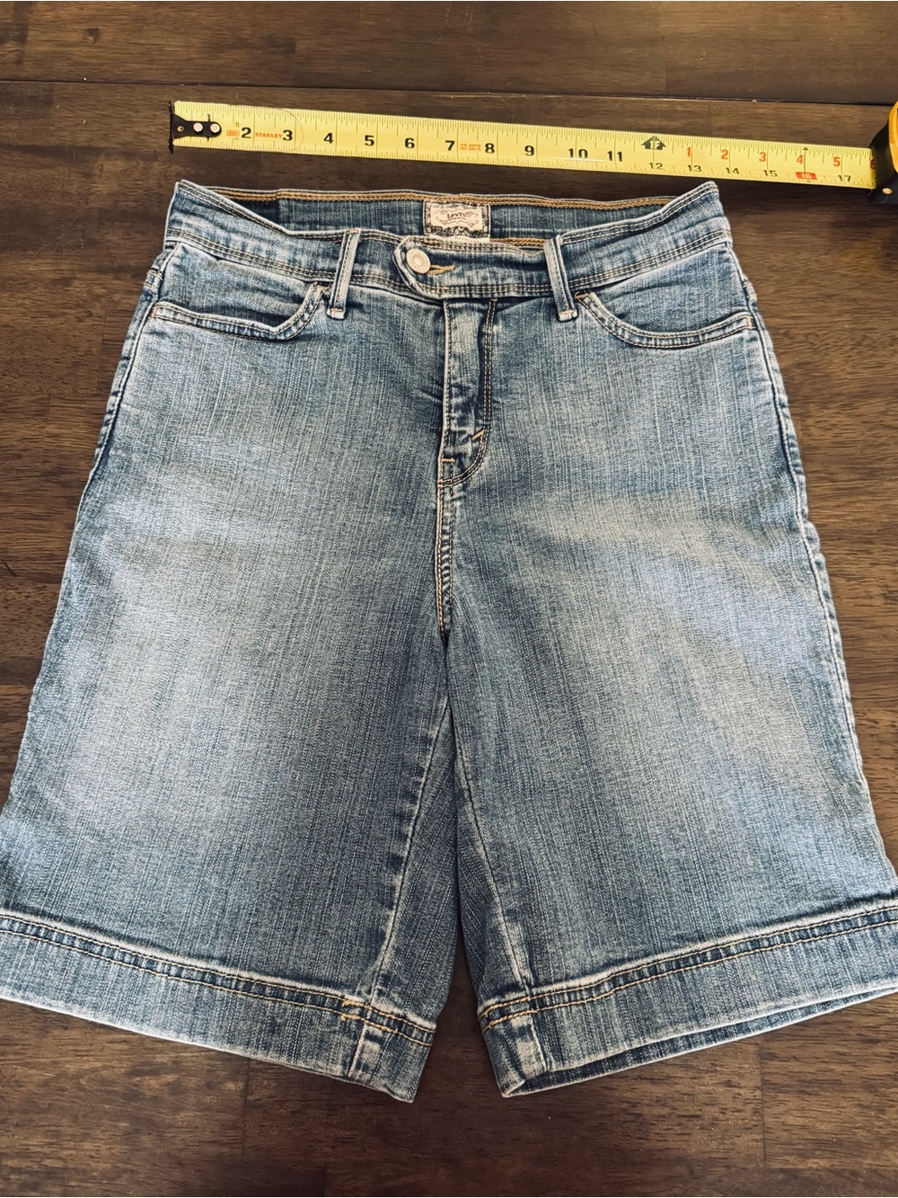 Levi's Women's Denim Levi Strauss Bermuda Shorts 6